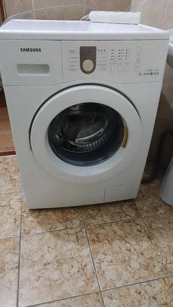 Продам стиральную машинку автомат samsung 5 кг