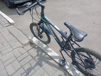 Велосипед на 6-10 лет.