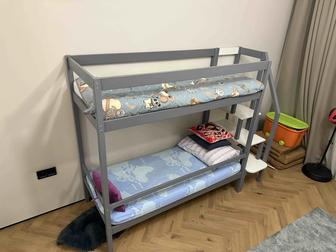 Двухъярусная кровать