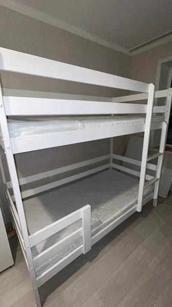 Продам абсолютно новую детскую кровать , в связи с тем что переезжаем