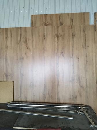 Продам комоды и вешалки для бутика