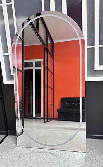 Продам зеркало с подсветкой