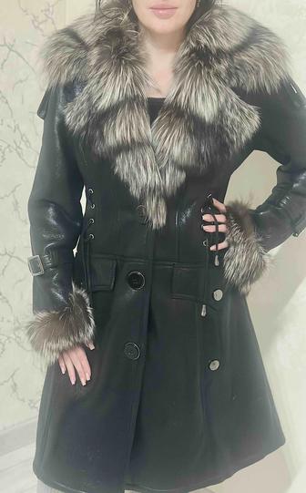 Продам новую женскую дубленку ( производство Турция)