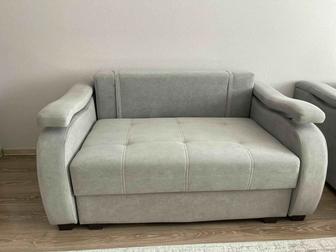 Продам диван 120/190