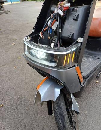 Продам электроскутер после дтп