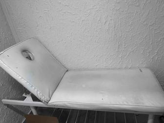 Массажный стол