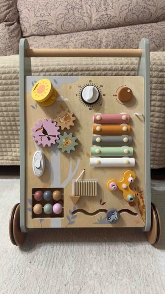 Продам детский бизиборд-ходунки