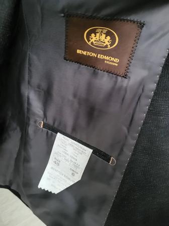 Продам мужской костюм