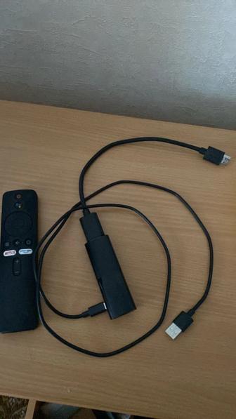 продам тв приставку mi tv stick 2K с чехлом пульта!