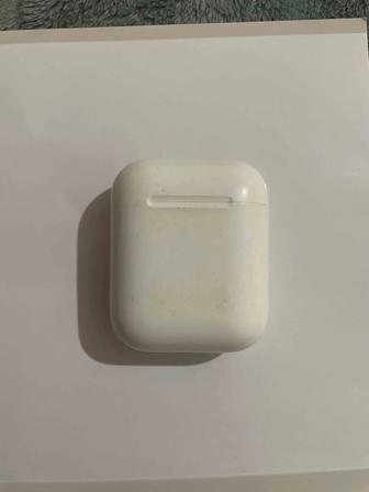 Продам беспроводные наушники AirPods 1