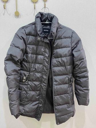 Отдам бесплатно женскую куртку