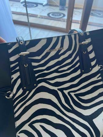 Продам сумку michael kors оригинал