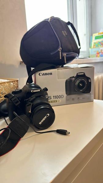 Зеркальный фотоаппарат Canon 1100d