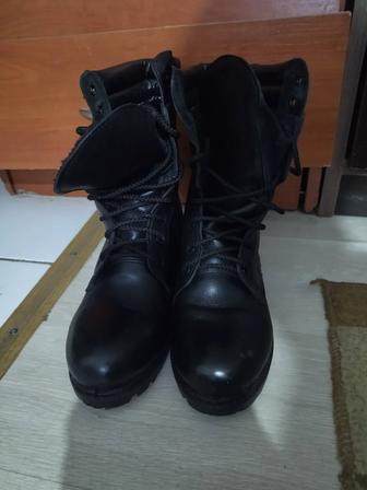 Продам мужской зимние берцы
