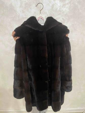 Продам норковую шубу в отличном состоянии
