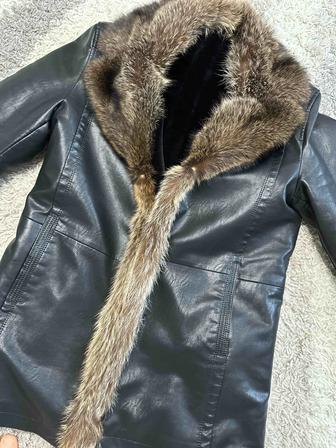 Продам мужскую зимнюю дубленку