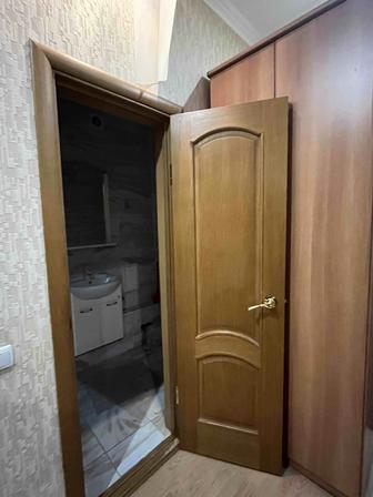 Конечно! Вот пример объявления для продажи деревянных дверей из России