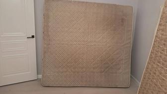 Матрас 180 на 190 см.