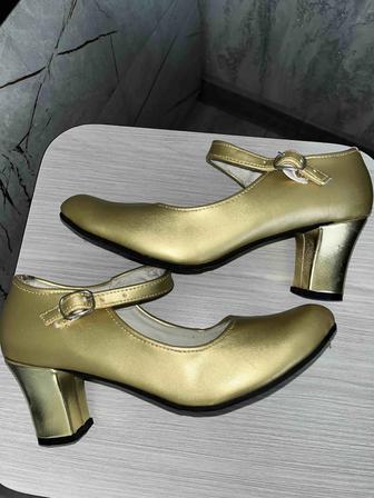 Продам туфли