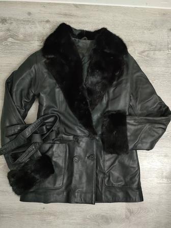 Продам кожаную куртку