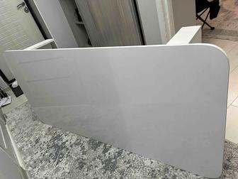 Продам качественный вместительный жер стол