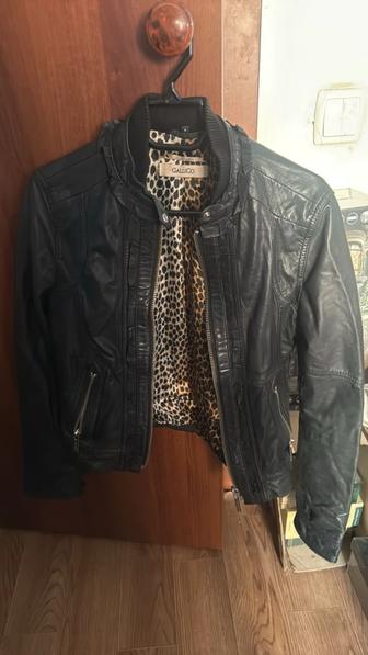 Куртка кожанная черная