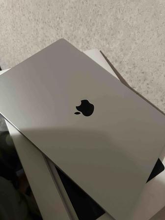 MacBook Pro m3 pro chip 16-inch