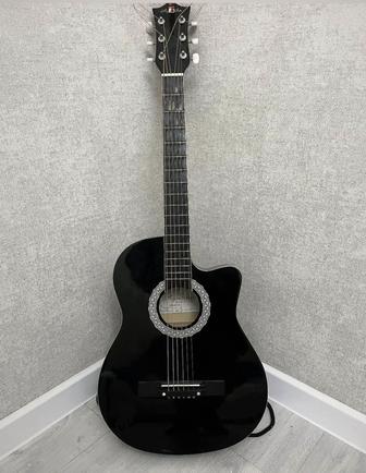 Акустическая гитара