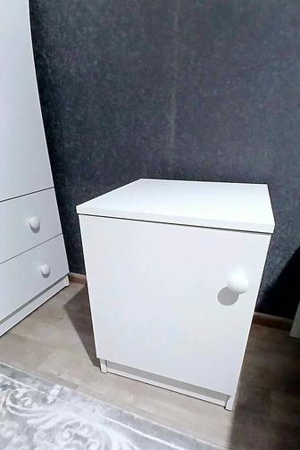 Тумбы прикроватные белые новые 2 шт