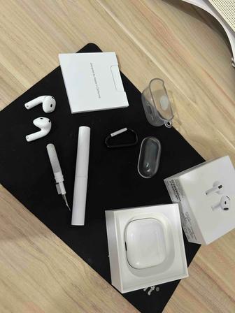 Airpods 4