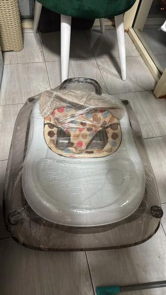 Продам ходунок Chicco