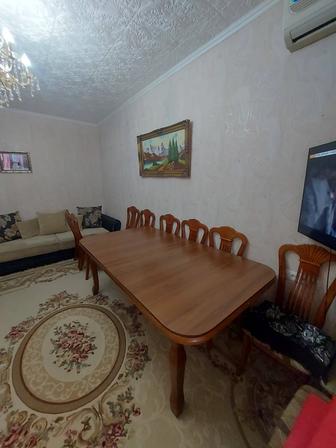 Стол для гостинной