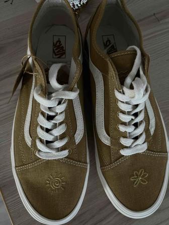 Продам оригинальные Vans