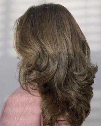 Модель на стрижку каскад