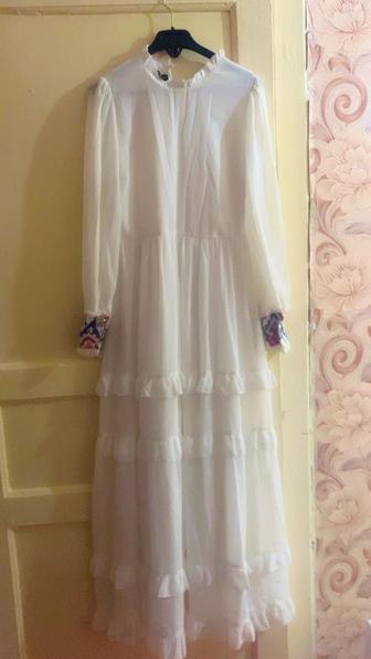 Платье вечерние длинные