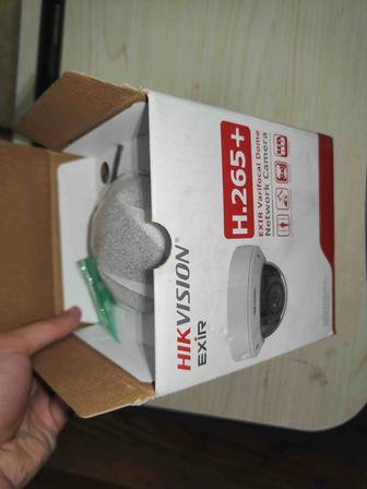 Камера HikVision купольная