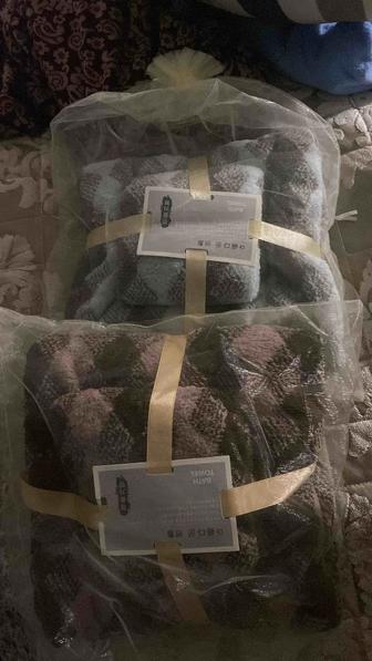 Полотенца подарочные два в одном