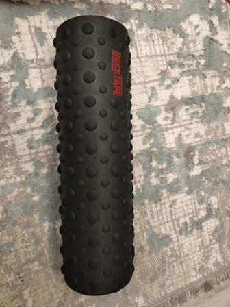 Массажный ролл RockTape RockNRoller черный