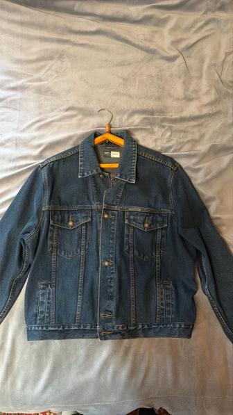 Джинсовая куртка