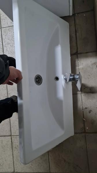 Продаю раковину с тумбой, состояние хорошее