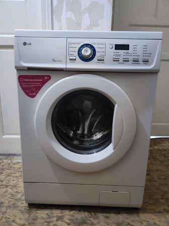 Продам стиральную машинку