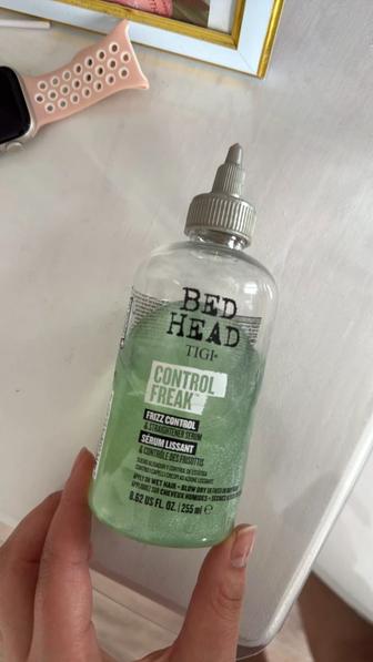 СЫВОРОТКА ДЛЯ ГЛАДКОСТИ И ДИСЦИПЛИНЫ ЛОКОНОВ
TIGI BED HEAD control freak