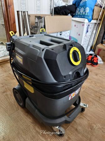 Пылесос профессиональный KARCHER