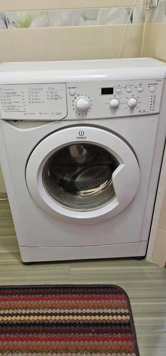 Стиральная машина Indesit