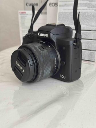 Продам камеру Canon M50