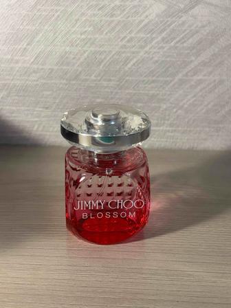 Продам парфюм Jimmy choo Blossom
