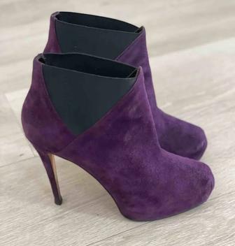 Ботильны Brian Atwood