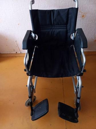 Памперсы и кресло