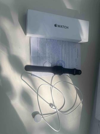 Продам Смарт-часы Apple Watch SE 2023 Sport Band S/M 40mm Midnight