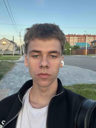 Бармен, официант, разнорабочий, администратор